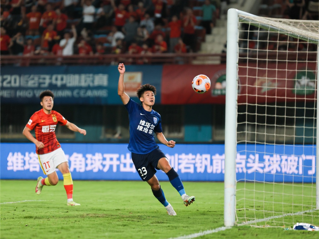 欧冠首战阵型曝光：球队出场名单正式发布